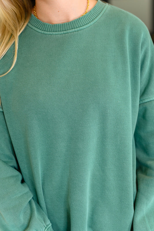 Talk Cozy to Me Stepped Hem Pullover in Dark Green