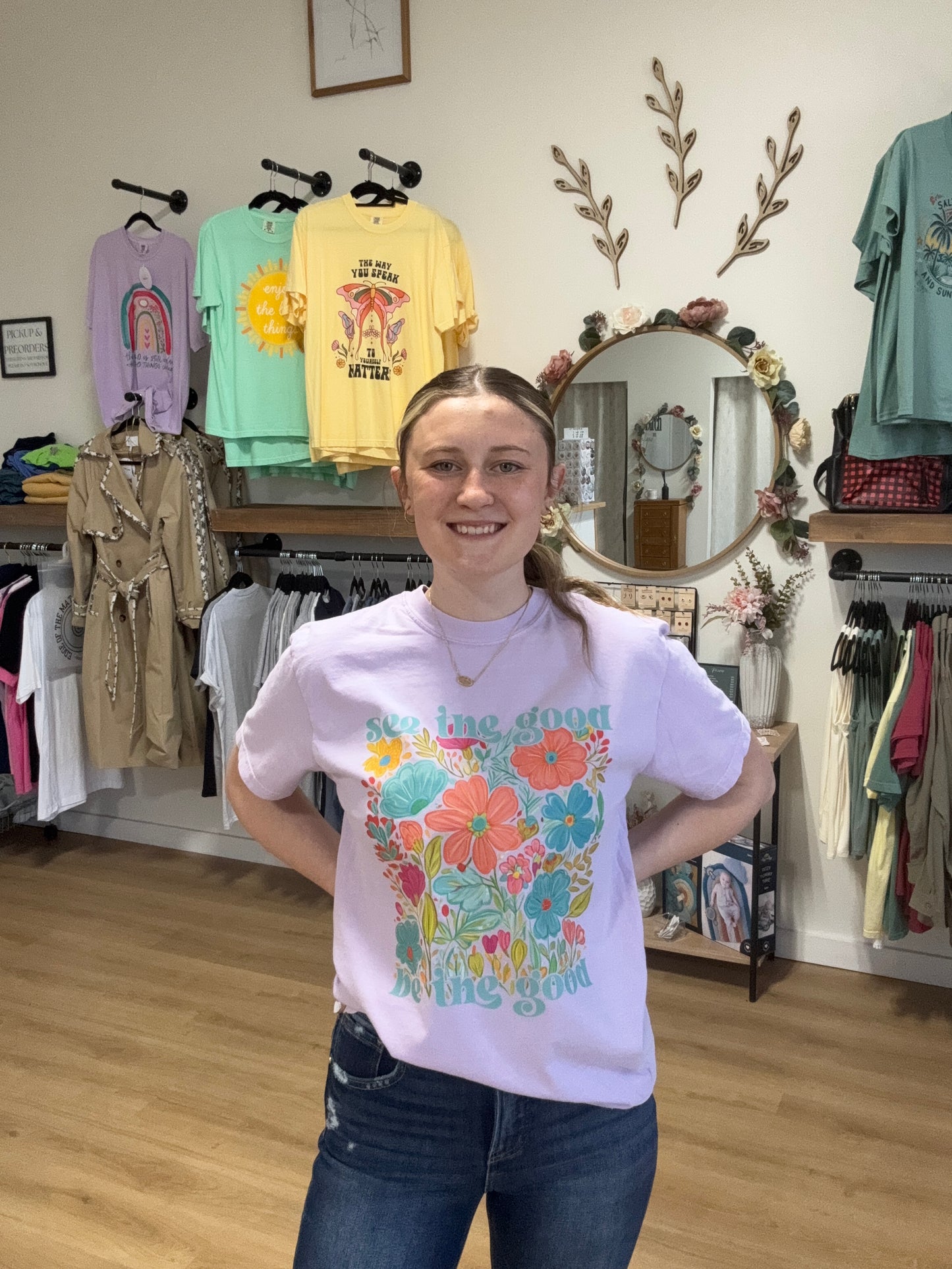 See the Good Be the Good Graphic Tee